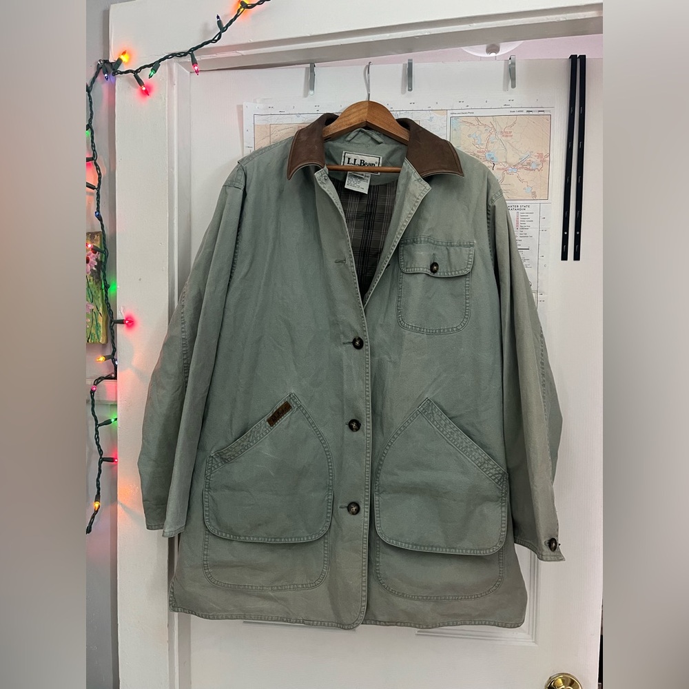 L.L. Bean - women’s size XL reg - vintage field barn coat - light green